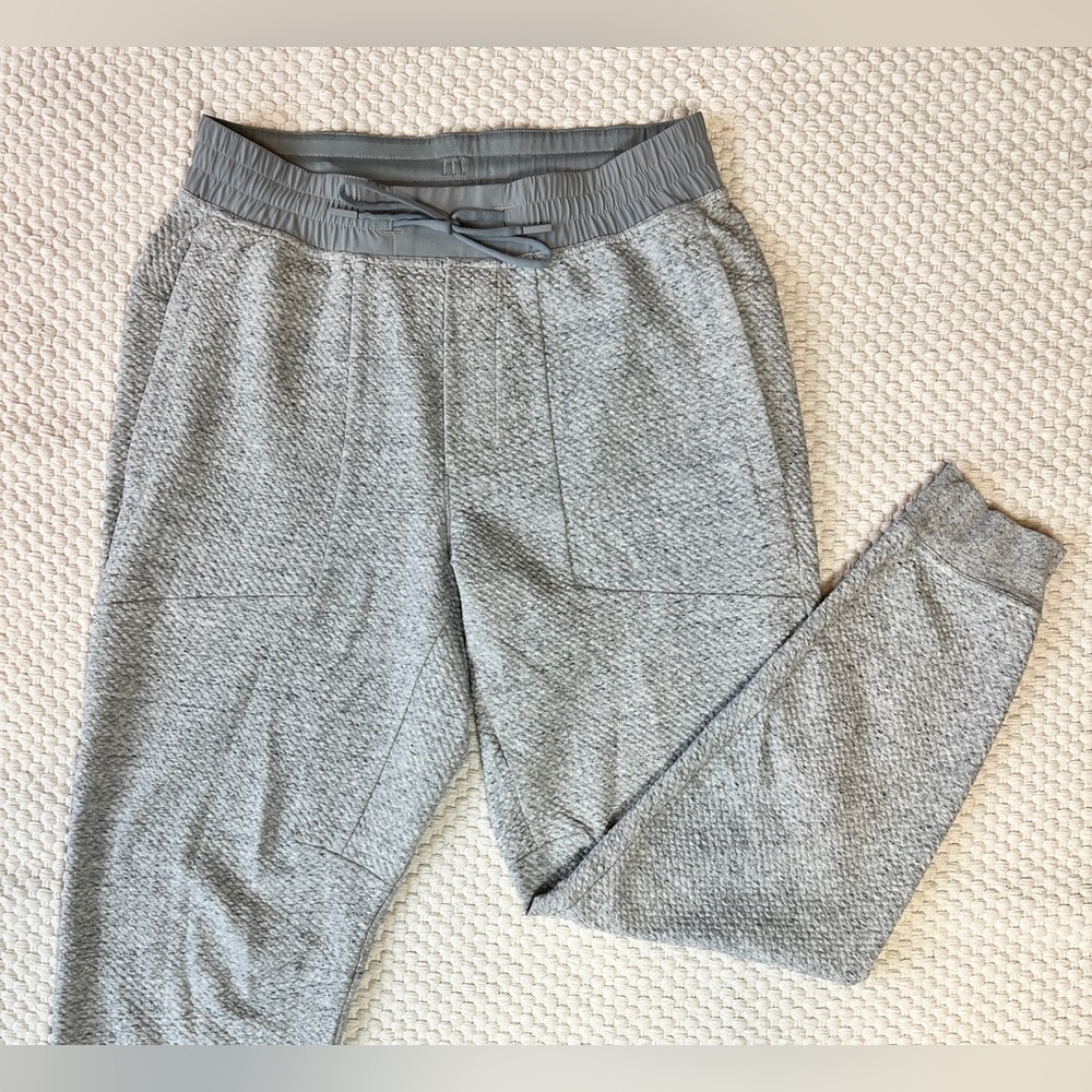 Lululemon Men’s Jogger Sweatpants Soft Jersey Size Medium Heather Gray RN106259